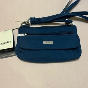 Baggallini crossbody mini